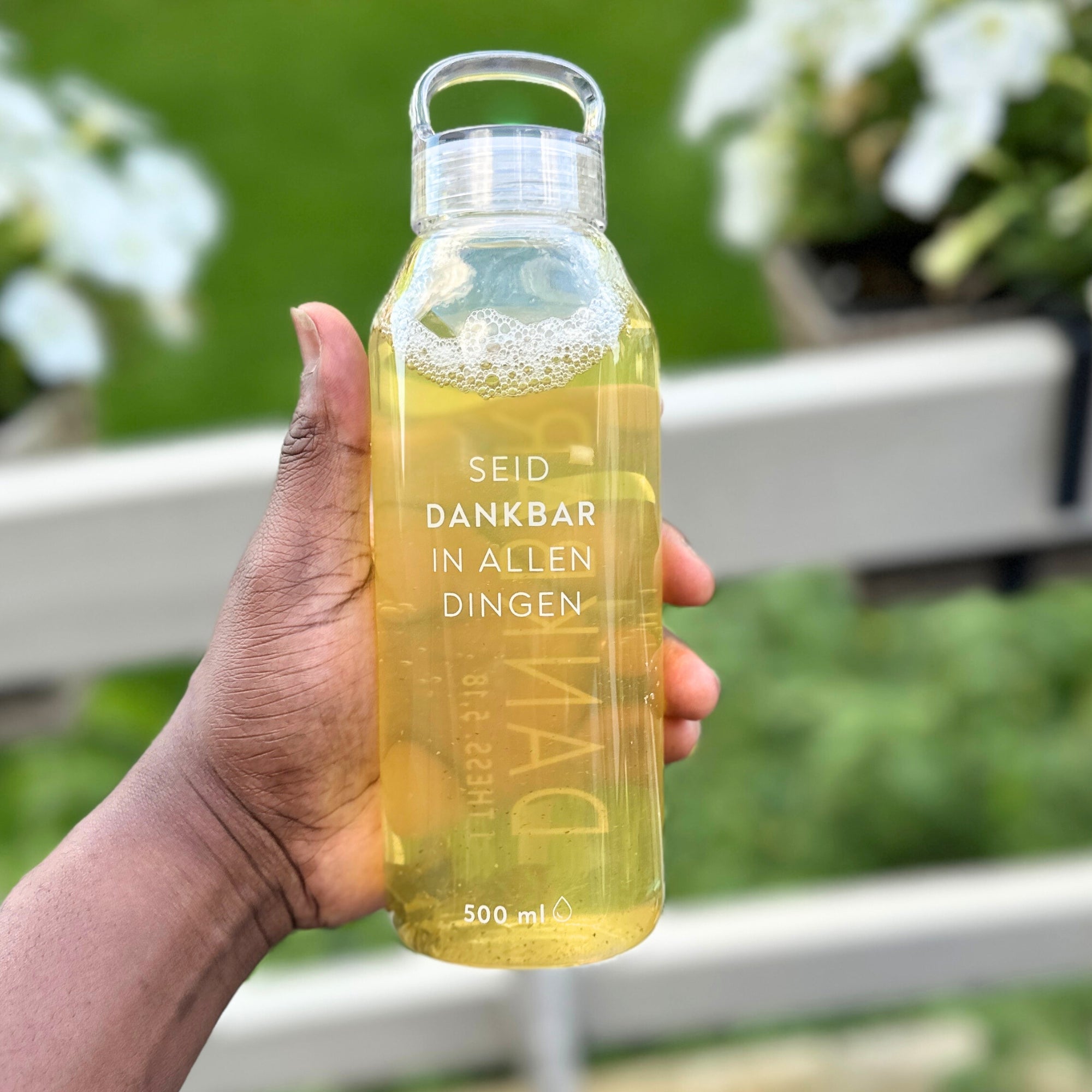 Glas-Trinkflasche „Dankbar“ · 500 ml & 900 ml