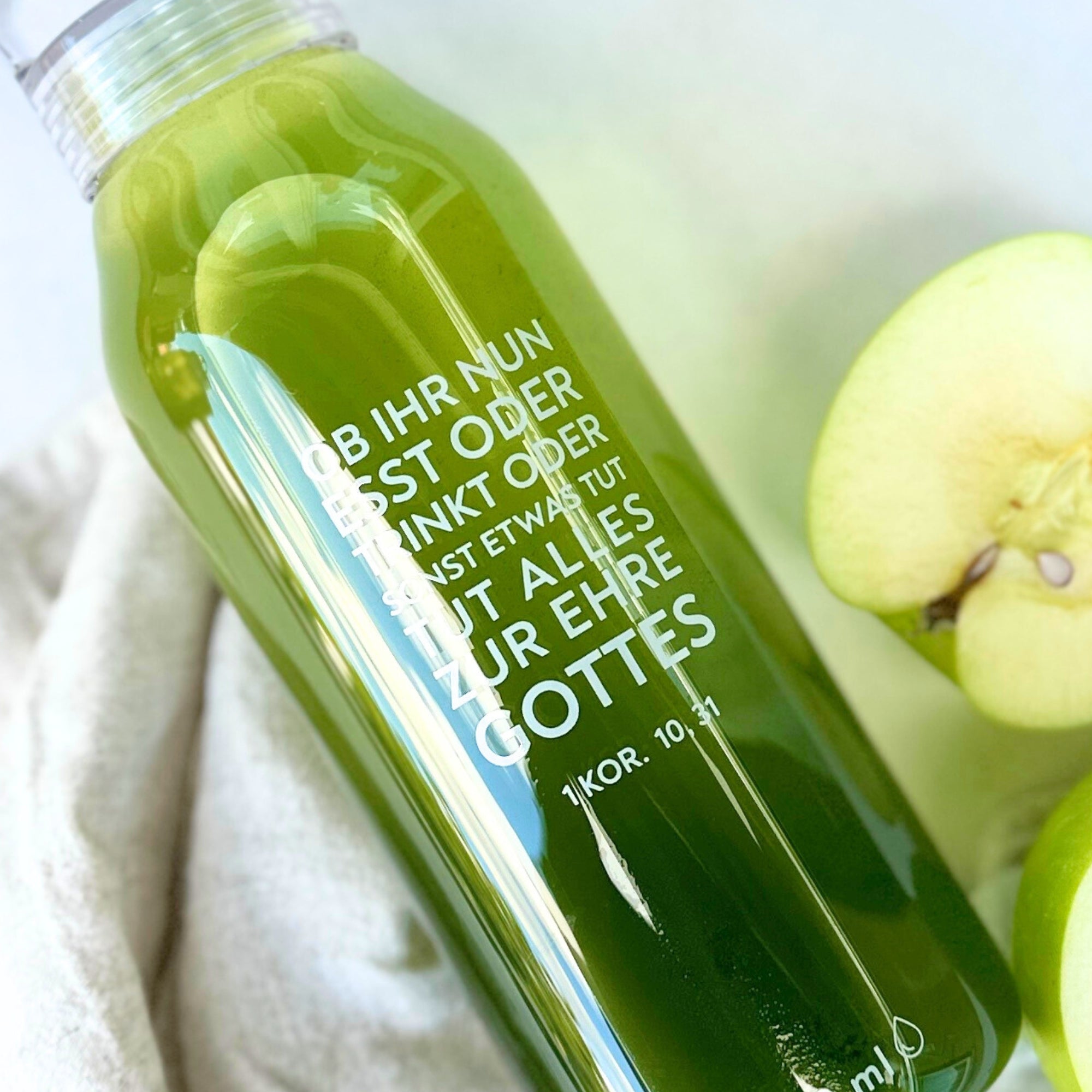 Trinkflasche aus Glas "Soli Deo Gloria" · 500ml