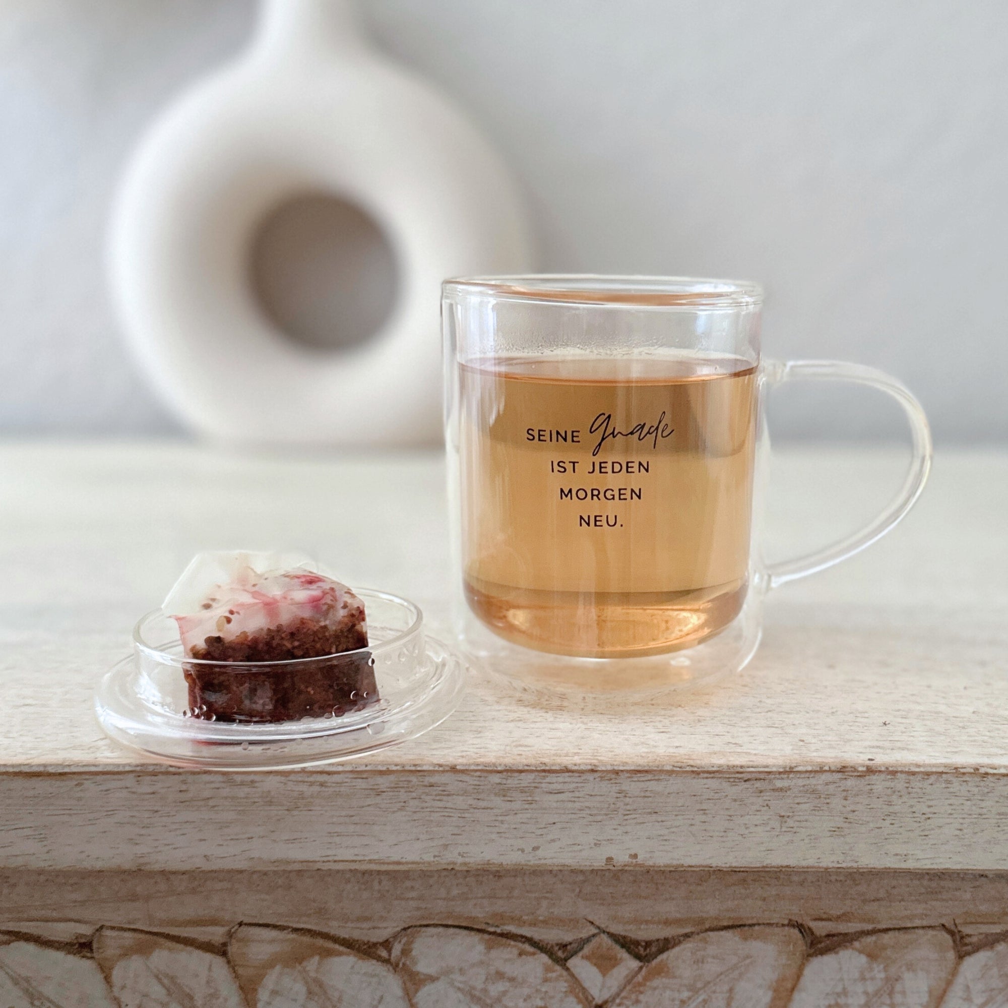 Thermotasse Glas "Seine Gnade" · 350ml · inkl. Glasdeckel & Edelstahlsieb