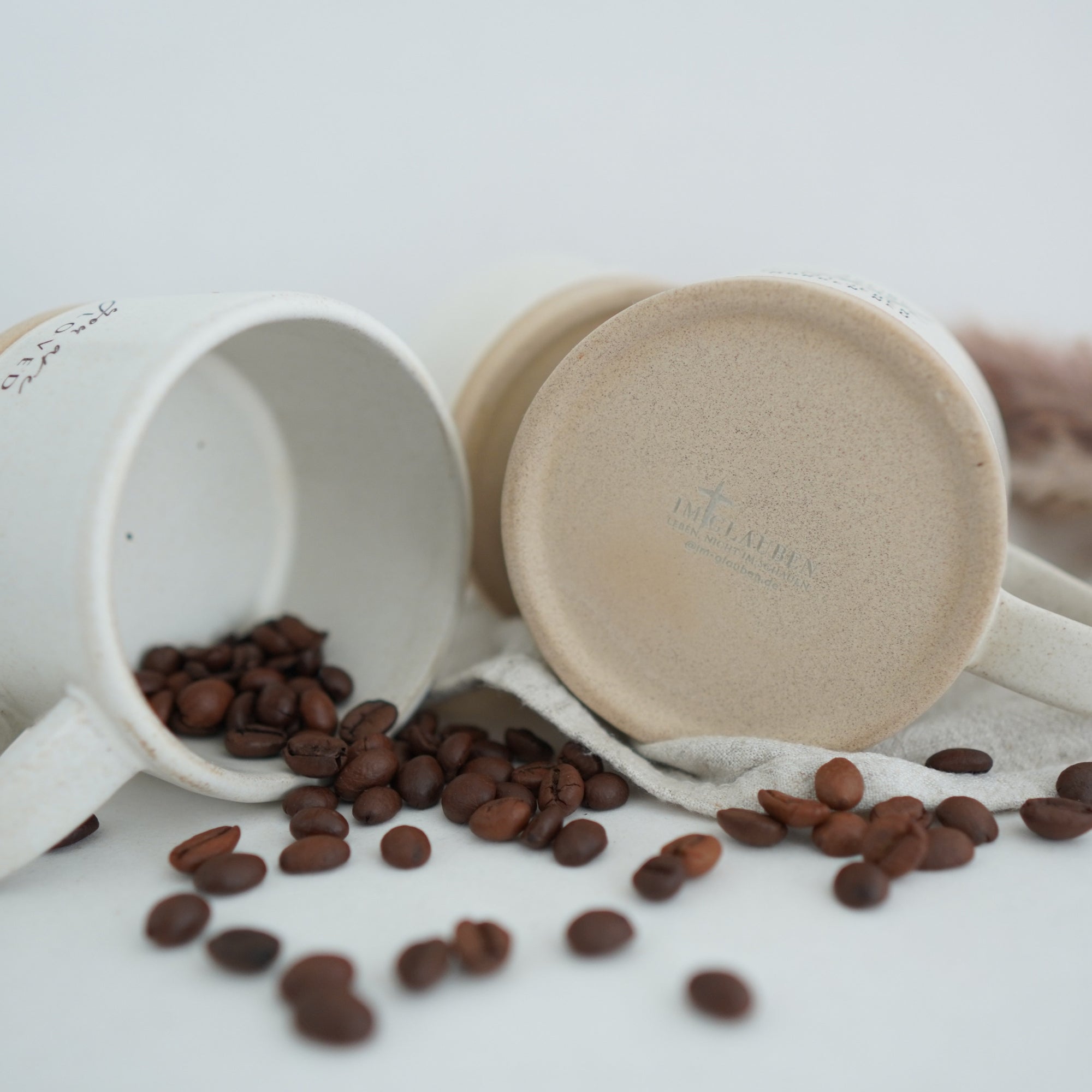 Handgemachte Tasse 2er-Set "Geliebt Gesegnet" je 300ml · Graviert | RUSTY-M