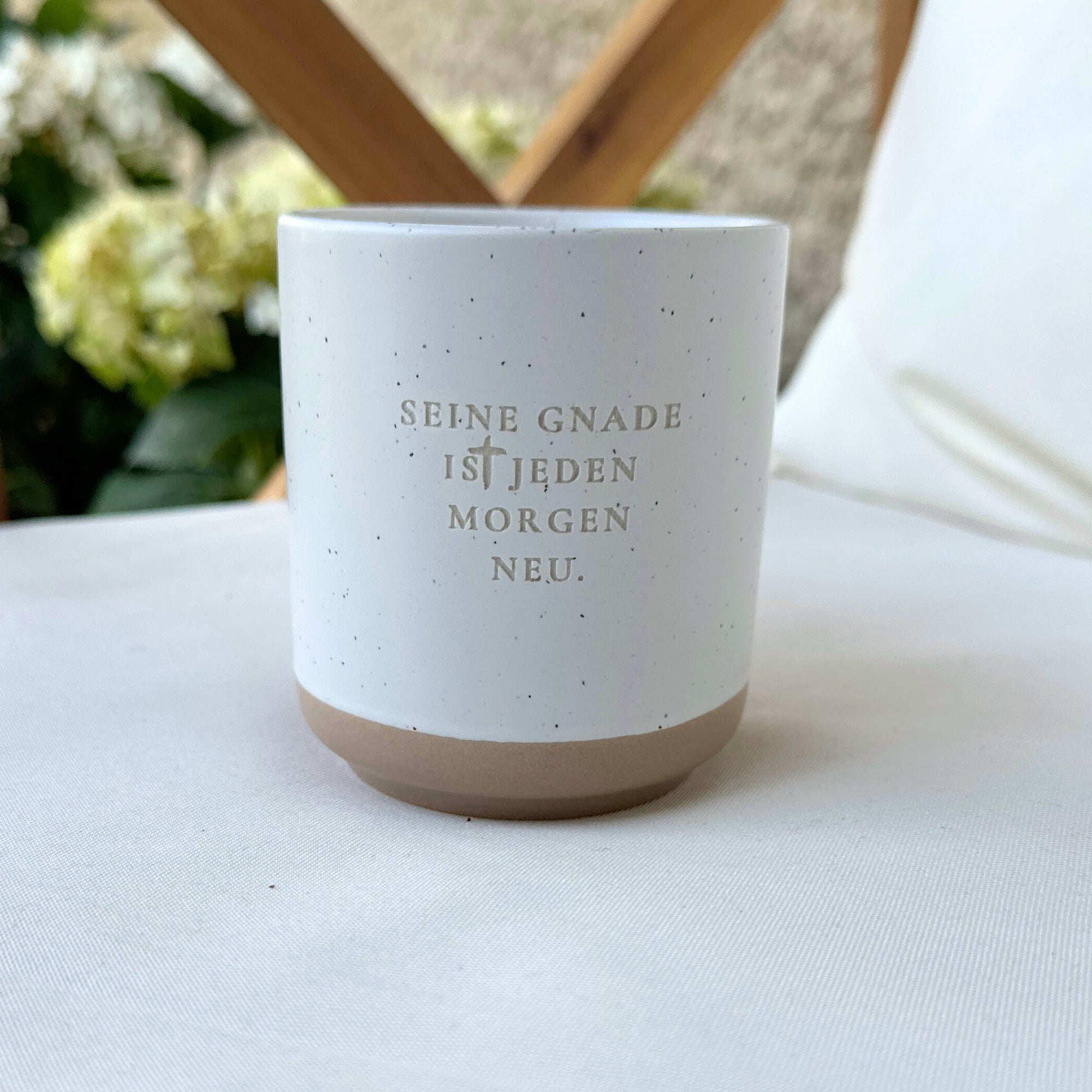 Steingut-Becher "Seine Gnade"・280ml・Graviert ・Handmade | SLIM-SANDY