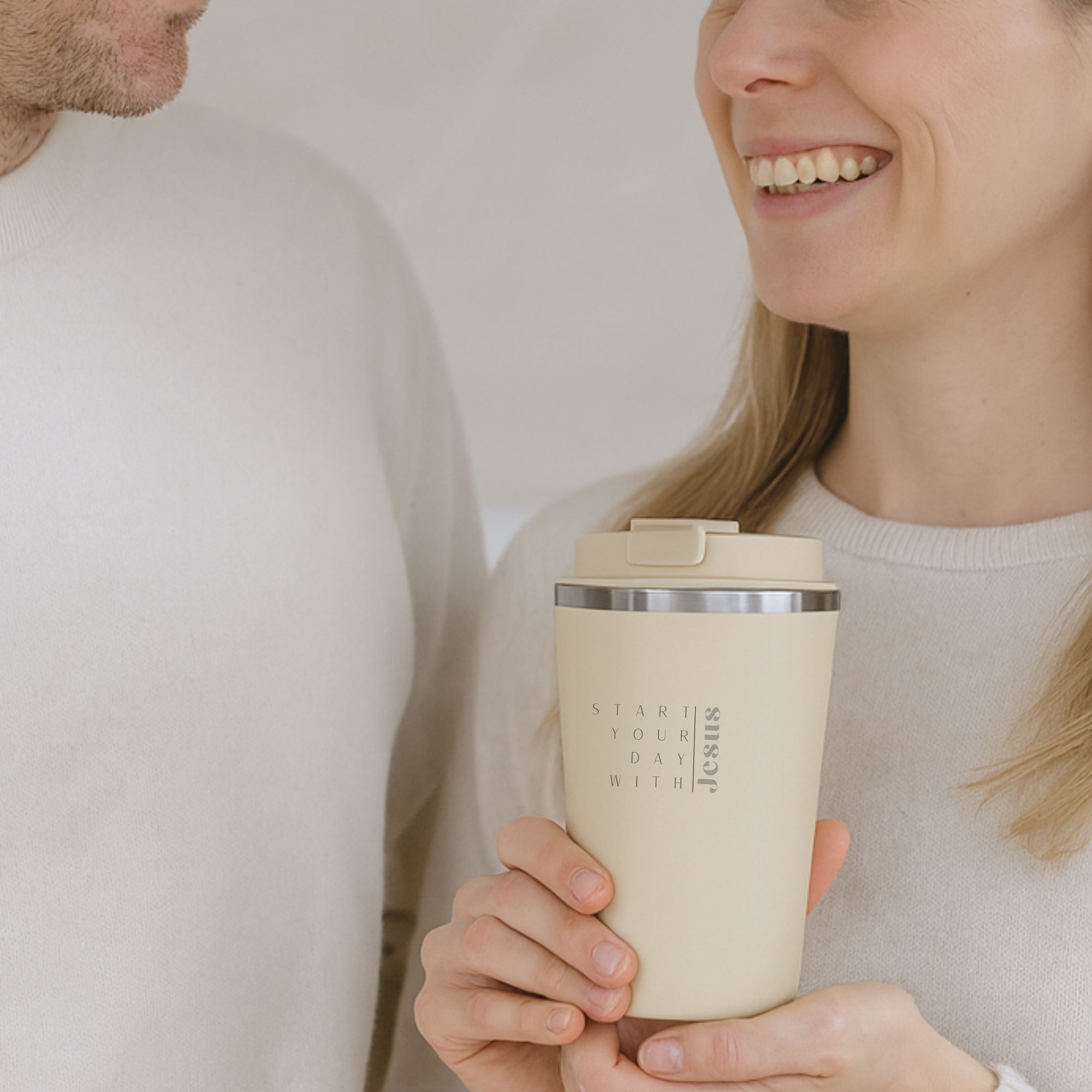 Edelstahlbecher "Start you day with Jesus" · Doppelwandig · Gravur
