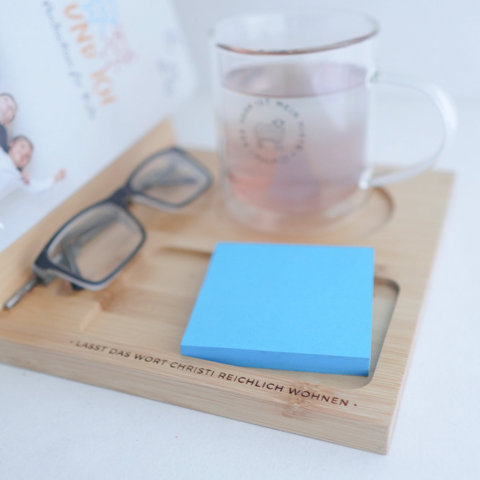 Buchstütze aus Holz "Das Wort Christi"· Gravur