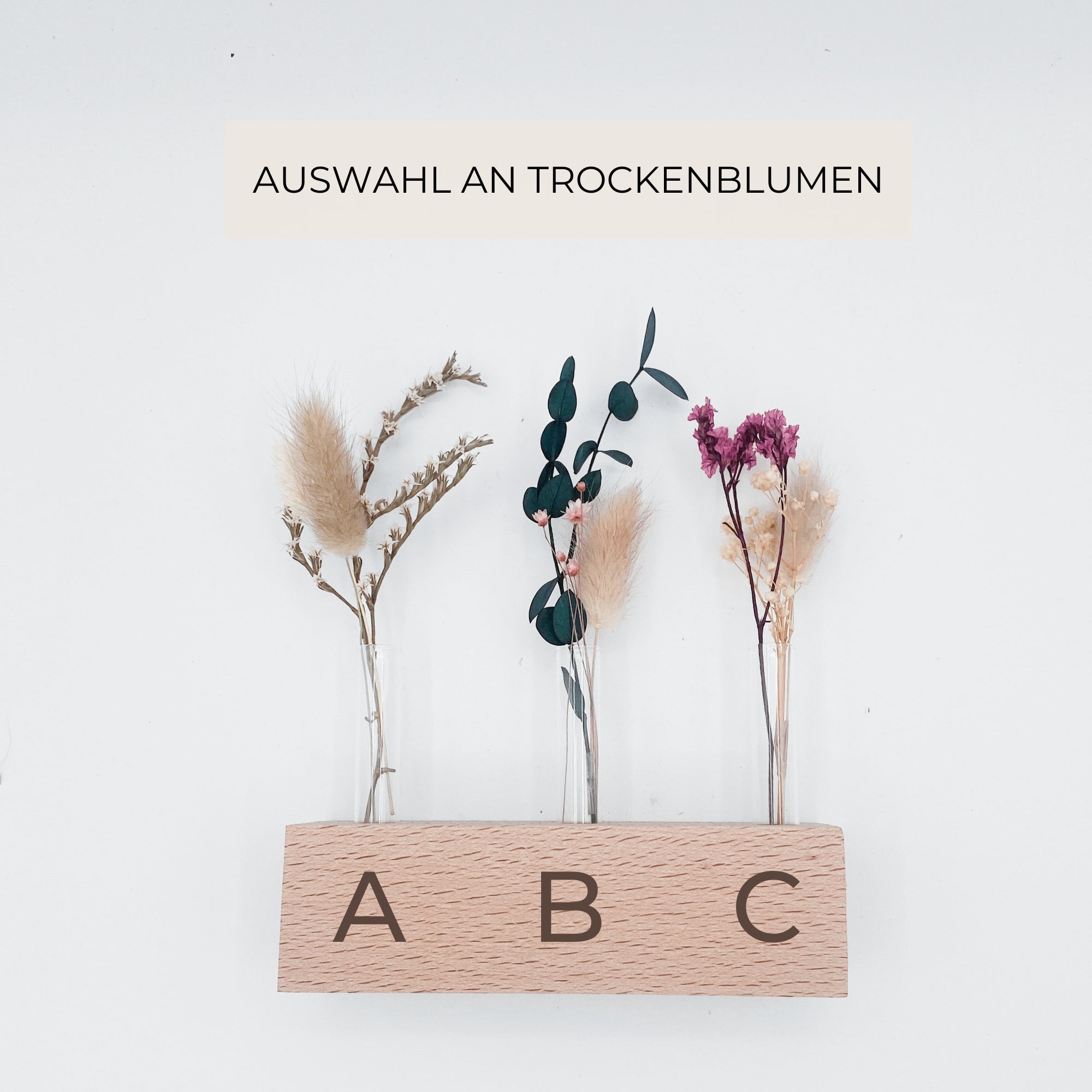 Foto- / Kartenhalter "Bleibt in meiner Liebe" mit Blumen · Holzgravur · Buche