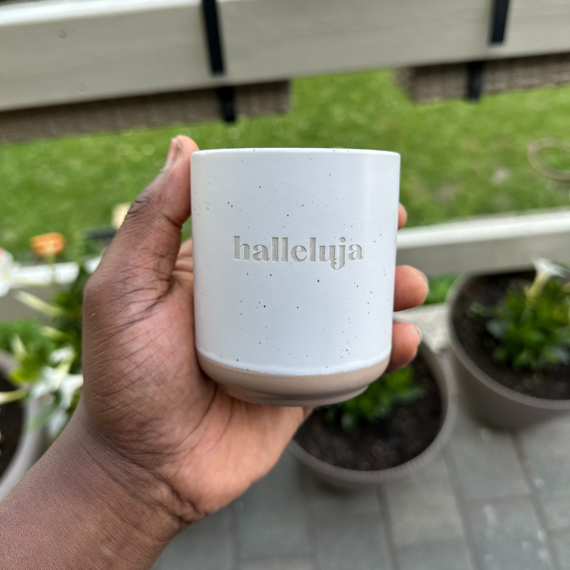 Steingut-Becher "Halleluja"・280ml・Graviert ・Handmade | SLIM-SANDY