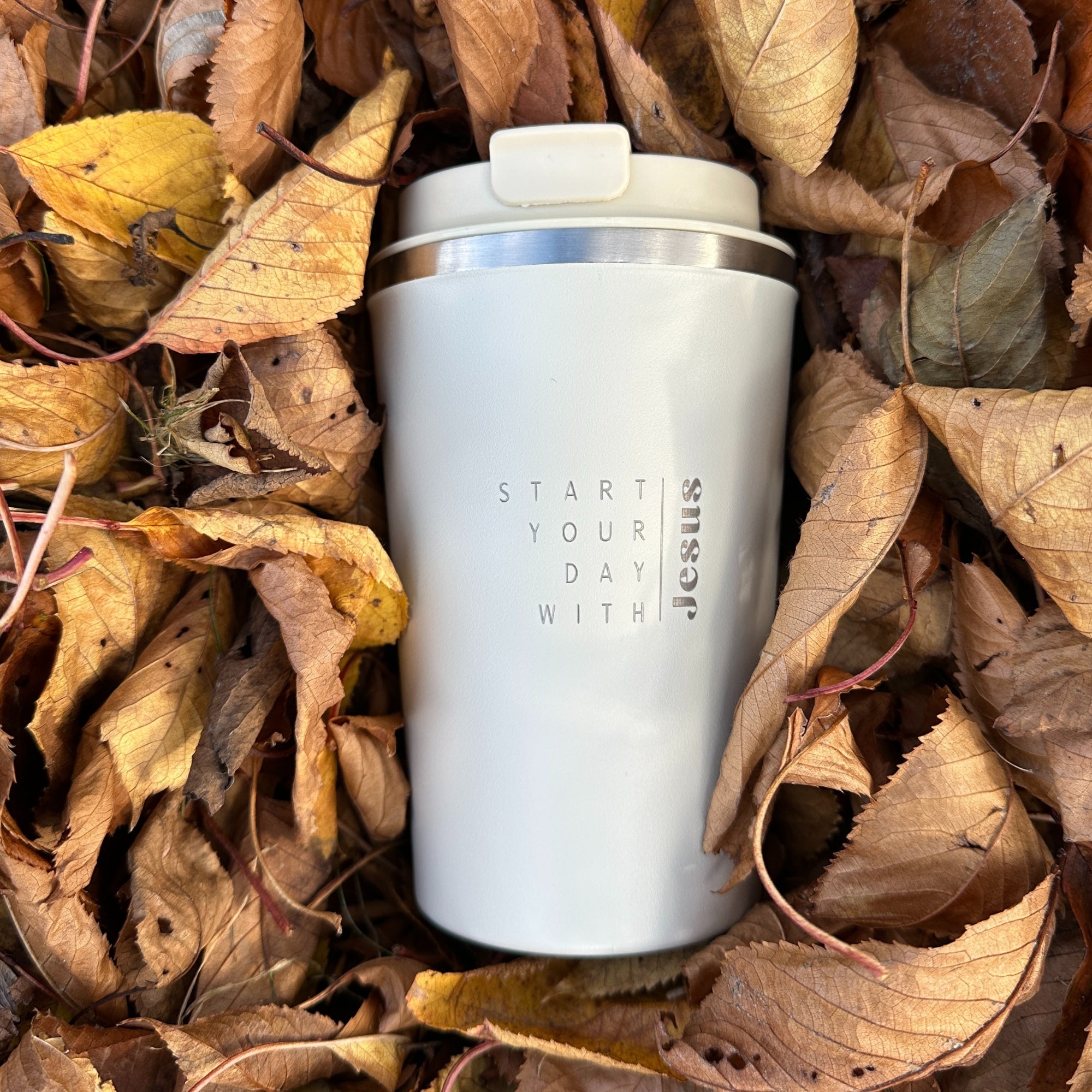 Edelstahlbecher "Start you day with Jesus" · Doppelwandig · Gravur